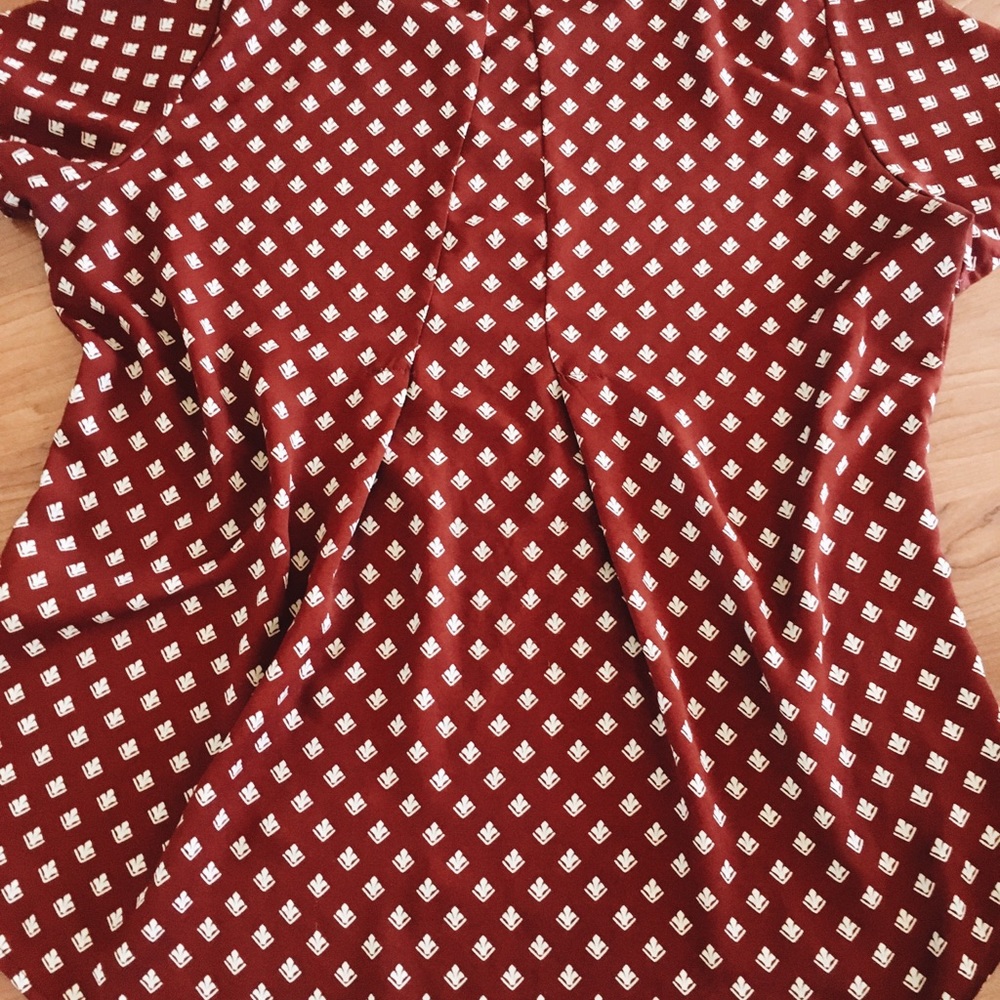 Patterned Top - Picture 4 of 5
